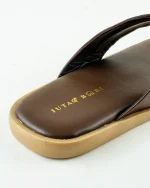 Classic Toe Post Leather Sandal - Image 6