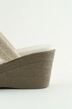 Off-White Wedge Sandals with Gold Ring Detail - Image 7